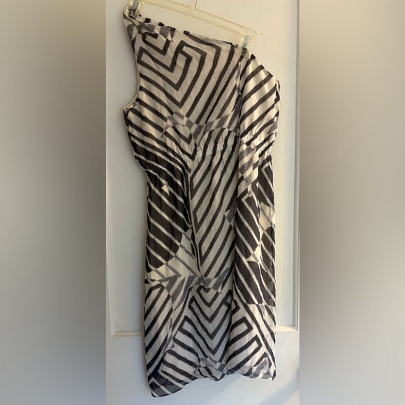 Theory One Shoulder 100% Silk Dress Size 6 - Picture 2 of 5